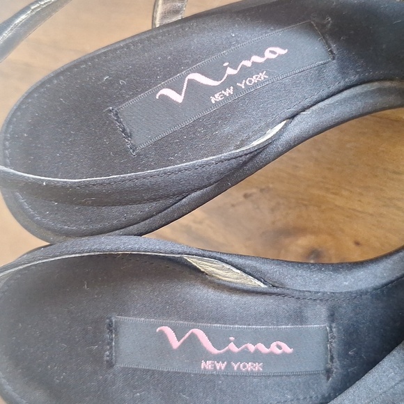 NINA NEW YORK Black Satin Rosette D'orsay Slingback Heels - Size 6M - Picture 10 of 12